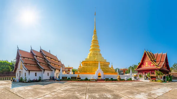 วัดพระธาตุแช่แห้ง